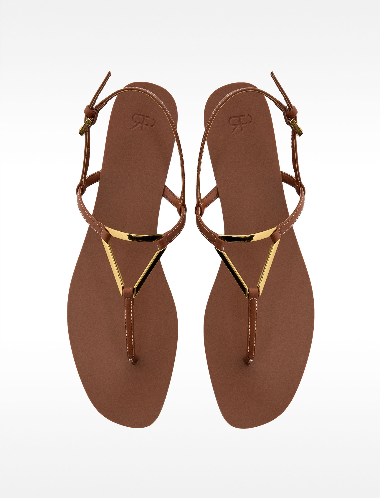 Sandália rasas com tiras