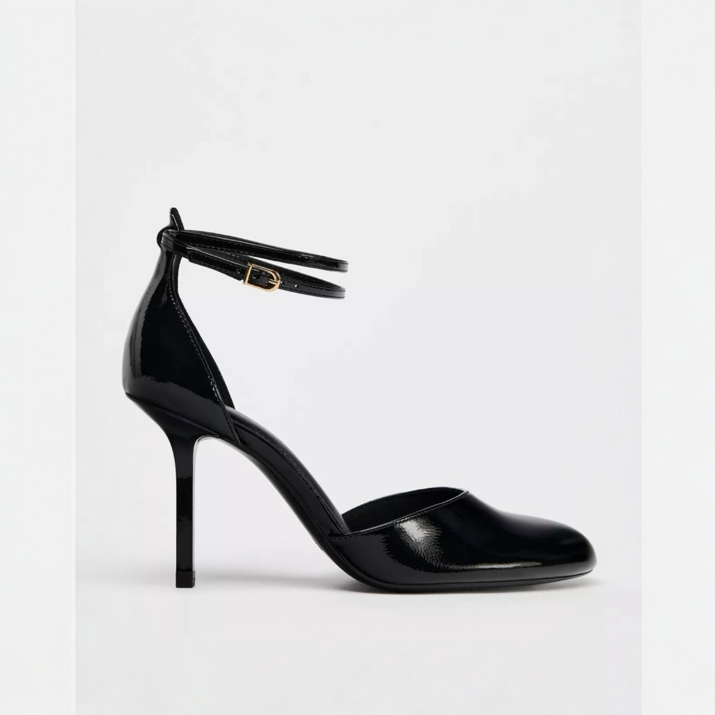 salto alto envernizado - Zara