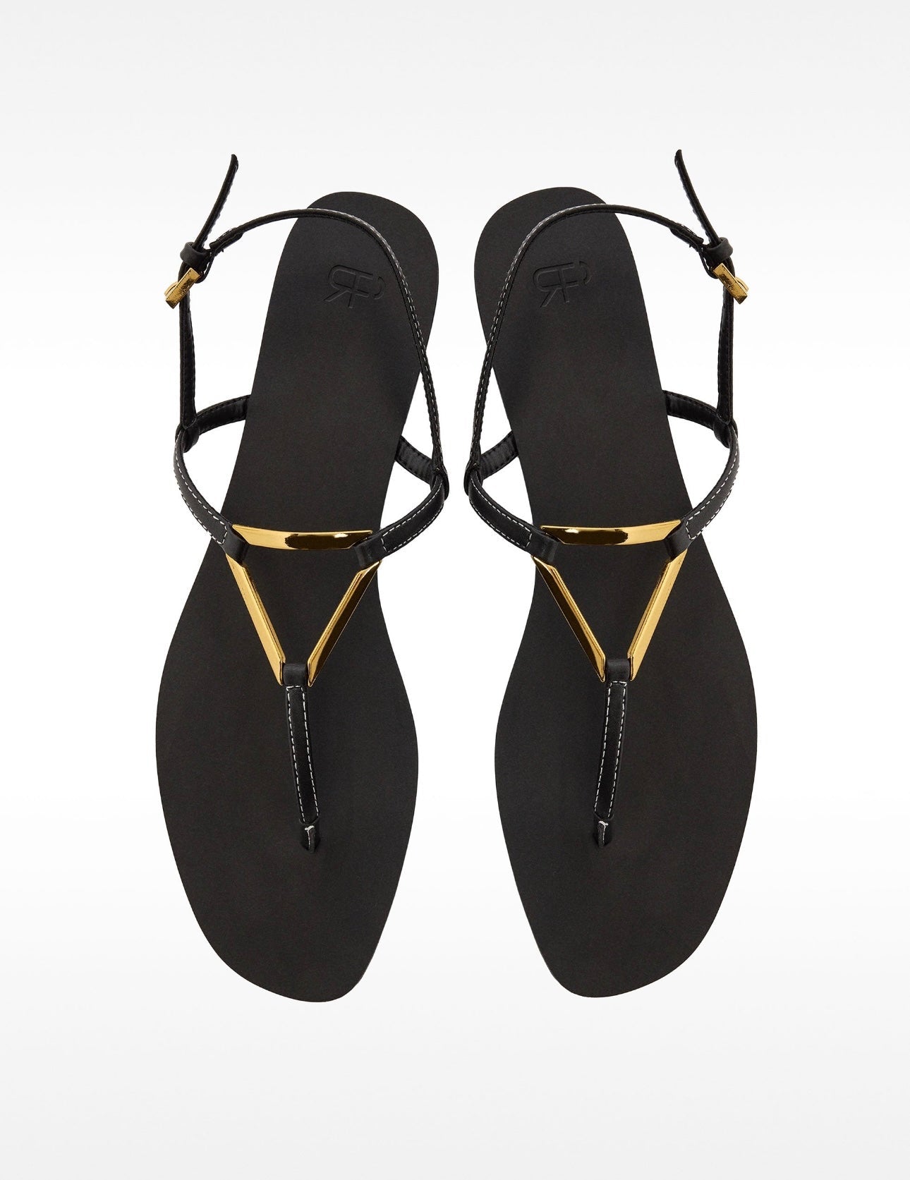 Sandália rasas com tiras